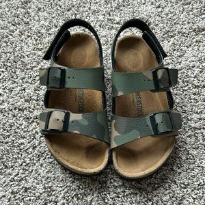 Kids. Camo Birkenstocks. Size 31.
